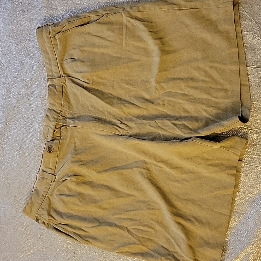 Tommy Bahama Women's Khaki Shorts Size Large